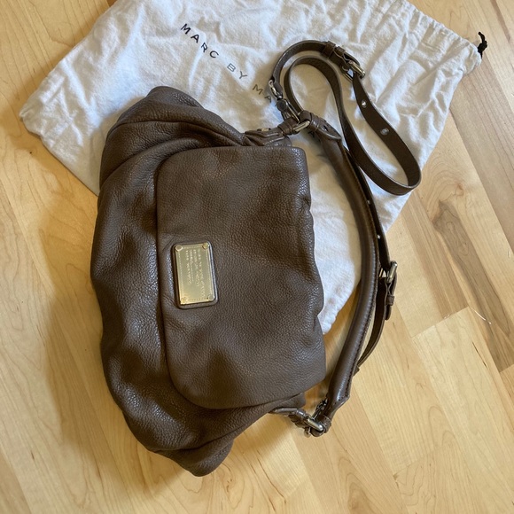 Marc by Marc Jacobs Classic Q Lil Ukita Hobo - Picture 1 of 5